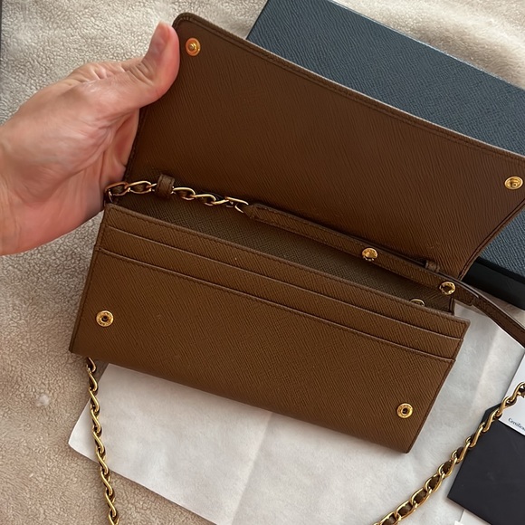 Prada wallet - Picture 2 of 11